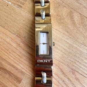 Dkny Astoria stitched two tone ladies dress watch NEW BATTERY